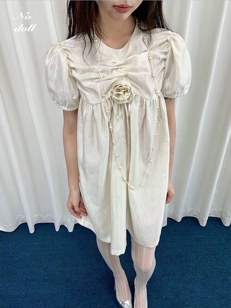 無人區玫瑰 白泡泡袖法式公主蓬蓬連衣裙 抽褶可調節