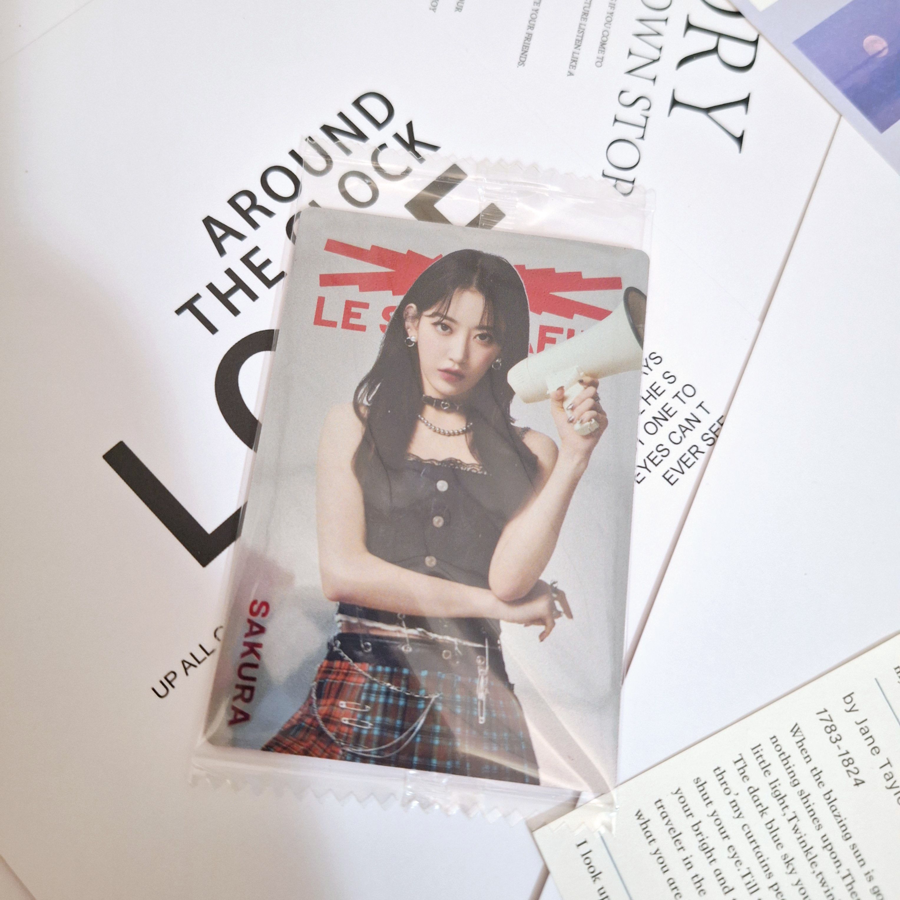 ​₊ ⑅ Lesserafim ＞ 小櫻花餅乾卡