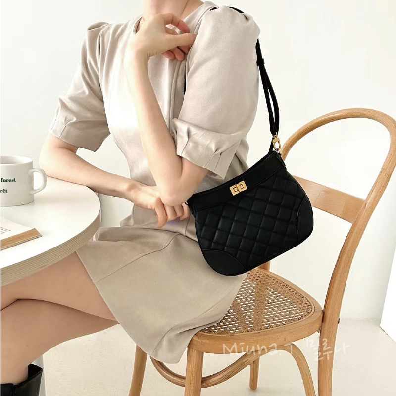 💠韓國HOSA 小香風菱格紋單肩包