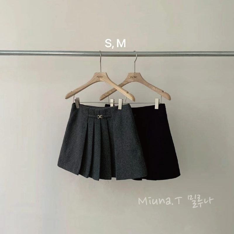 ✨韓國riétte（原蔬菜家）金扣羊毛百褶短裙