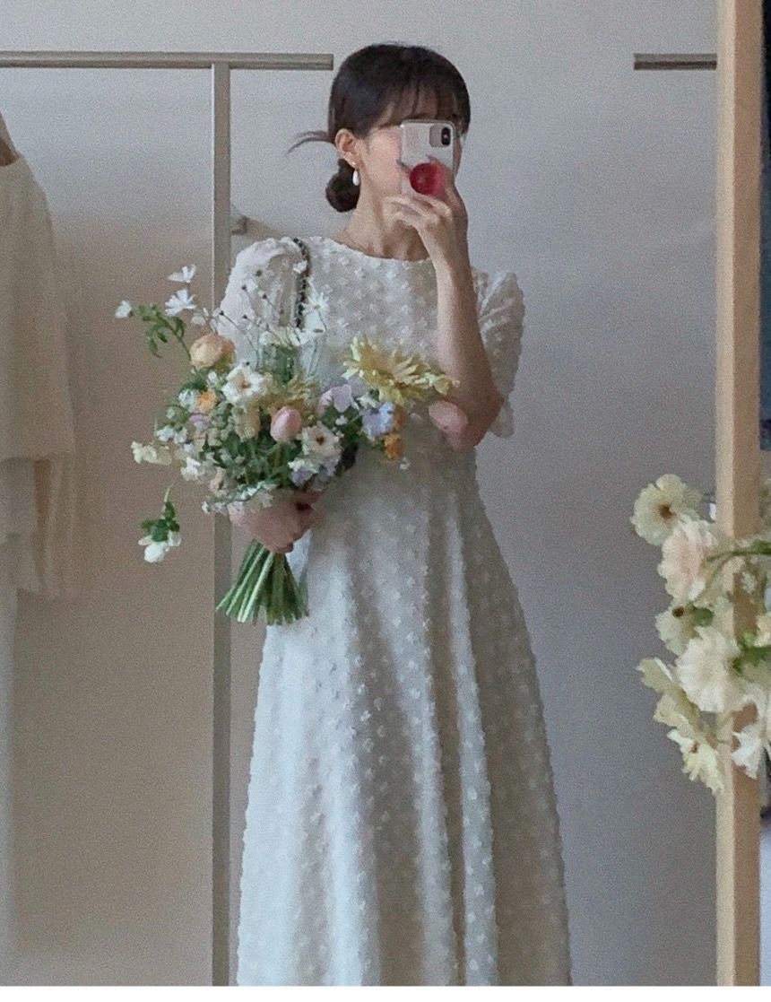 正韓現貨 溫柔氣質的藝珍 立體絨毛花朵仙女洋裝