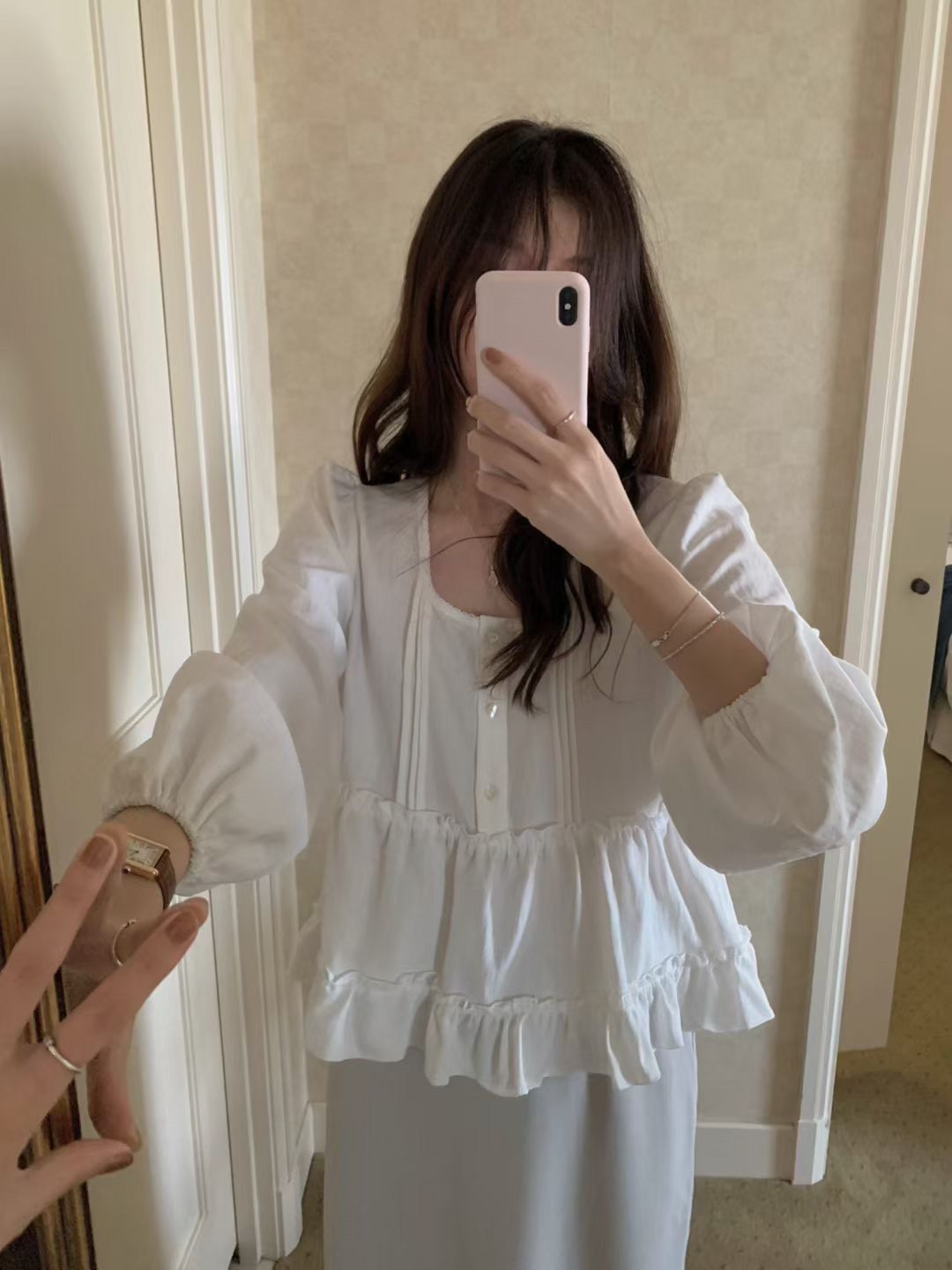 正韓現貨 秋風溫柔百合 溫柔浪漫質感滾花邊blouse