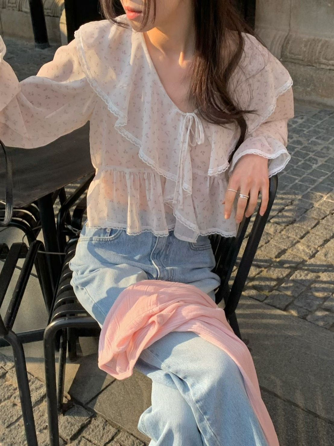 正韓現貨 春天的化身 溫柔浪漫大翻領蕾絲邊碎花blouse