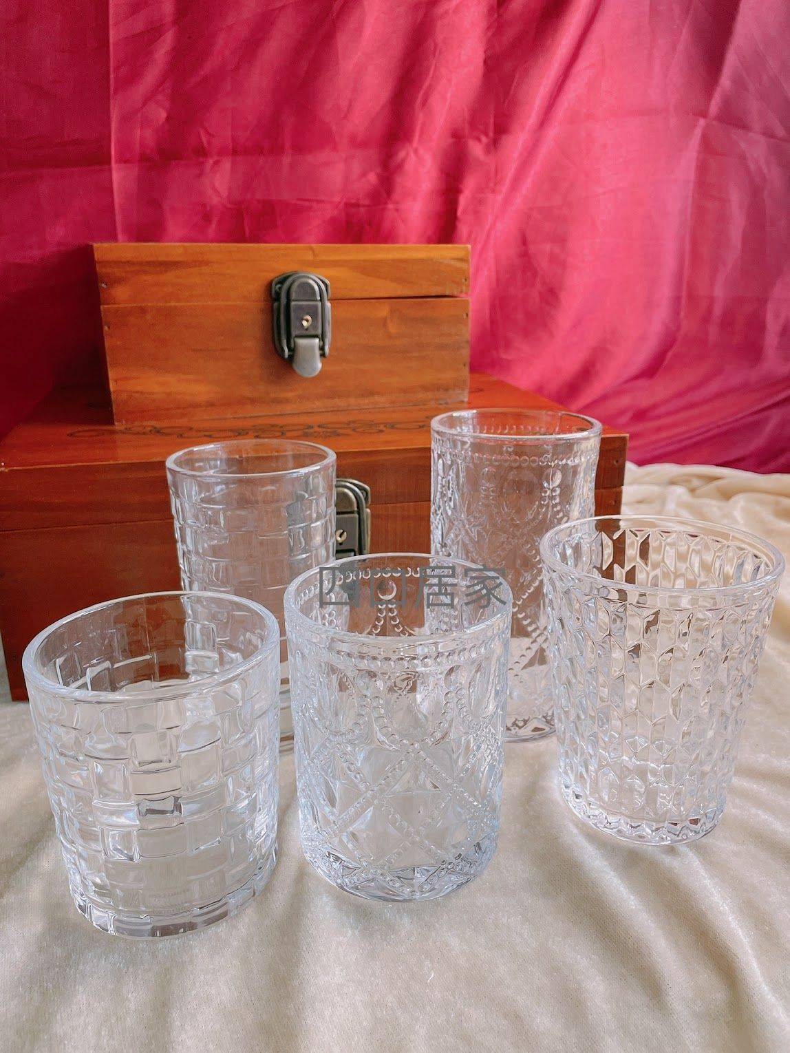 （（現貨））輕奢復古風玻璃杯、高質感家用玻璃杯、飲料杯、酒杯、網紅ins、下午茶杯、拍照、擺設、情人節、聖誕節、交換禮物