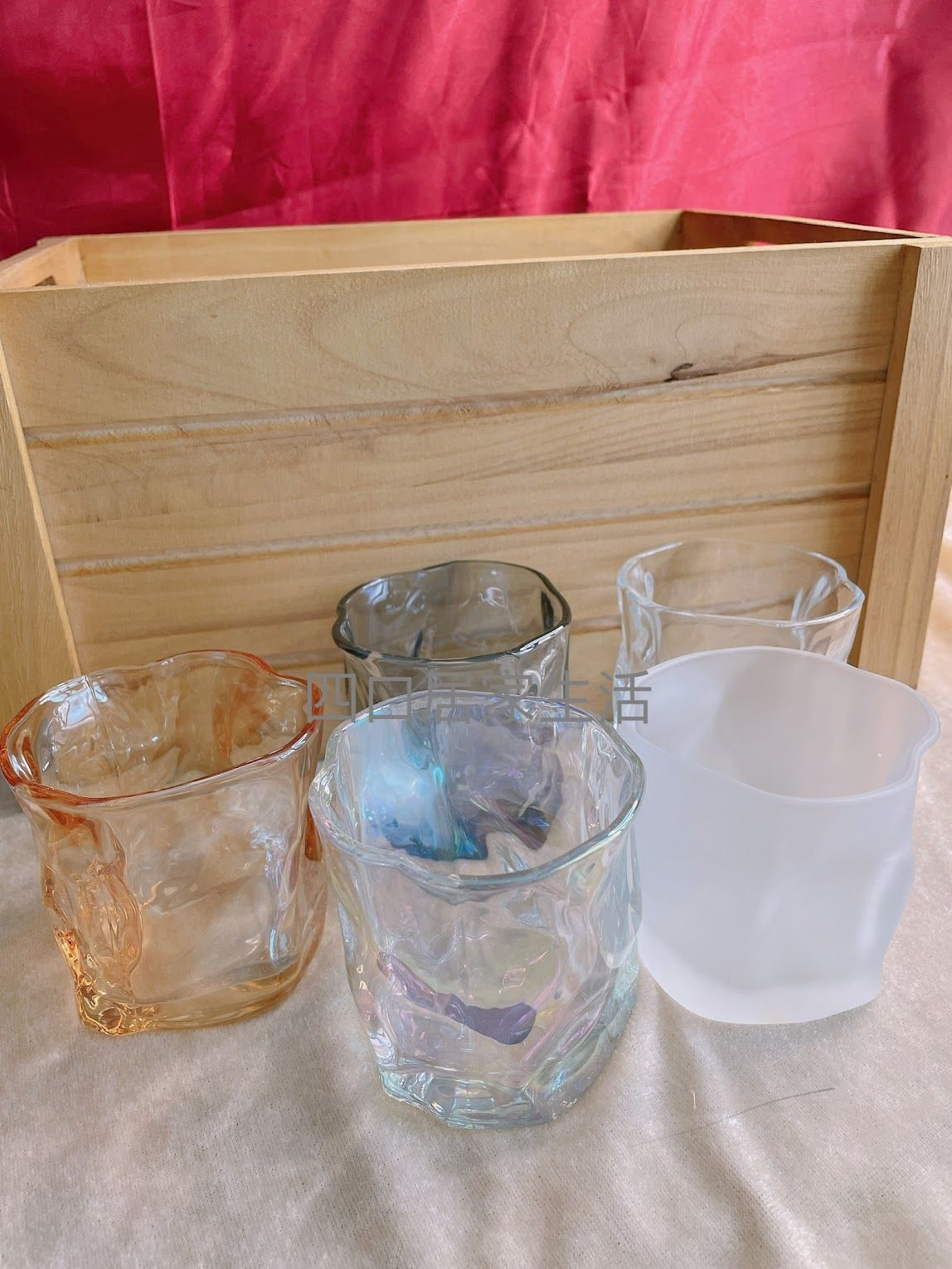 （（現貨）） 韓式少女風扭扭玻璃杯、咖啡杯、酒杯、牛奶杯、飲料杯、網紅ins、節日慶祝杯、拍照、擺設、交換禮物.聖誕節