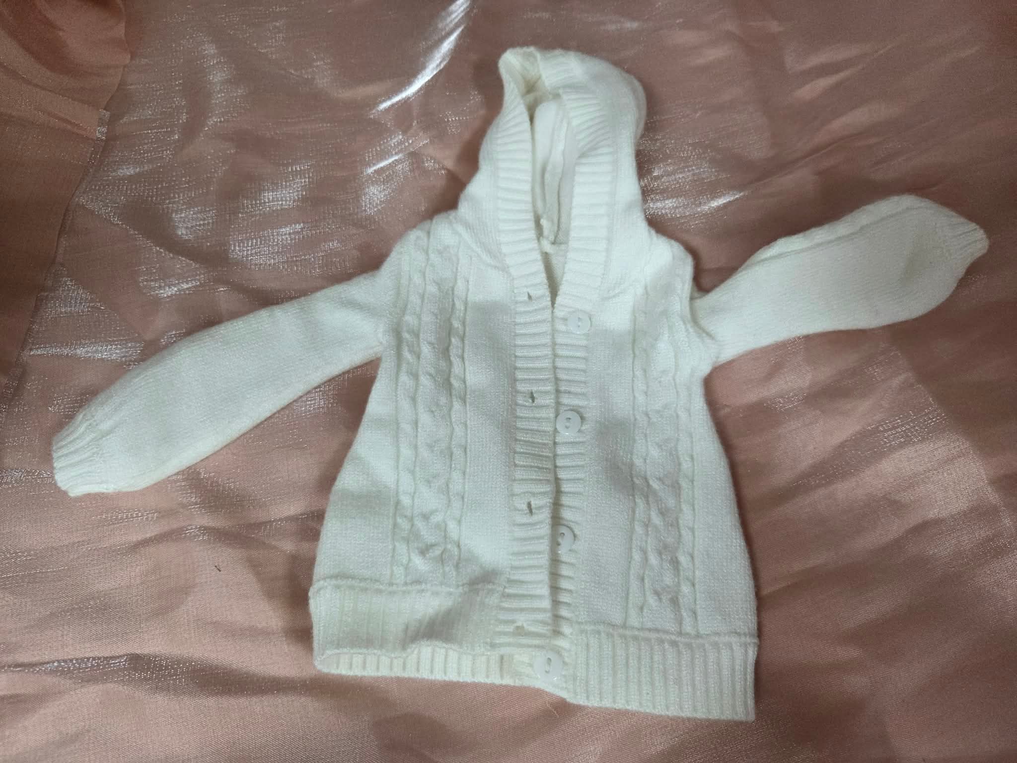 蛙鴨島白色外套四分