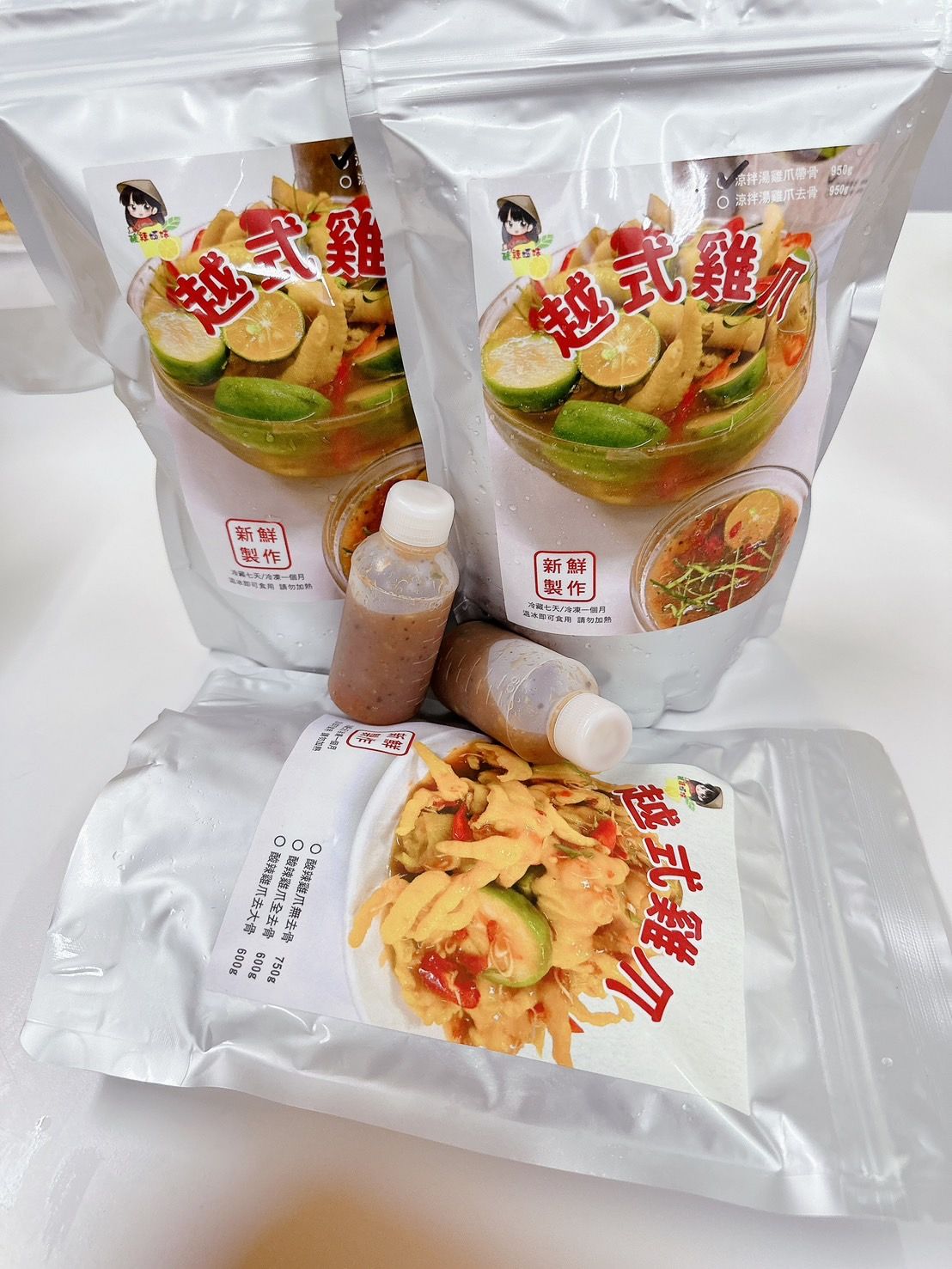 6號組合 2 包涼拌湯+1包酸辣（3包無骨） 2 bao xả rút 1bao sốt rút