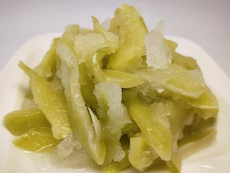 《情人果芒果青》500公克大滿足 選用台灣土芒果製作，微微帶酸加上冰冰涼涼的口感🧊