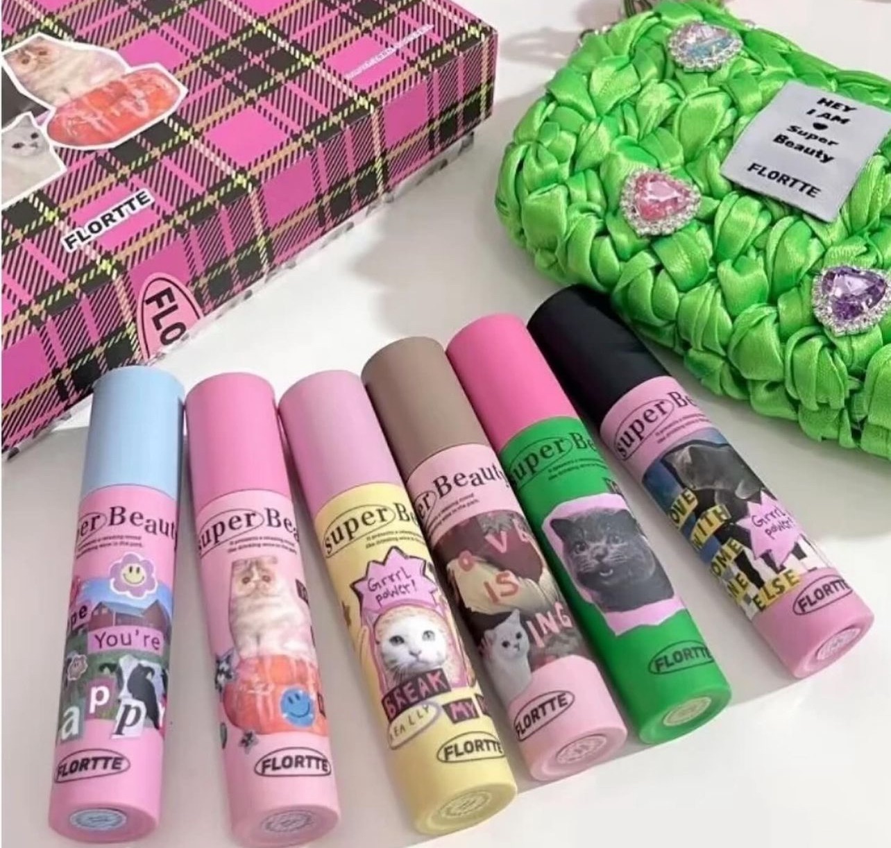 花洛莉亞奶糕唇霜🎀