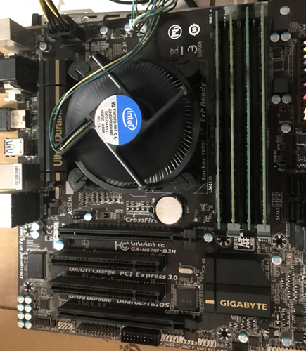 技嘉  H87M-D3H+ i5-4460 + 16G RAM