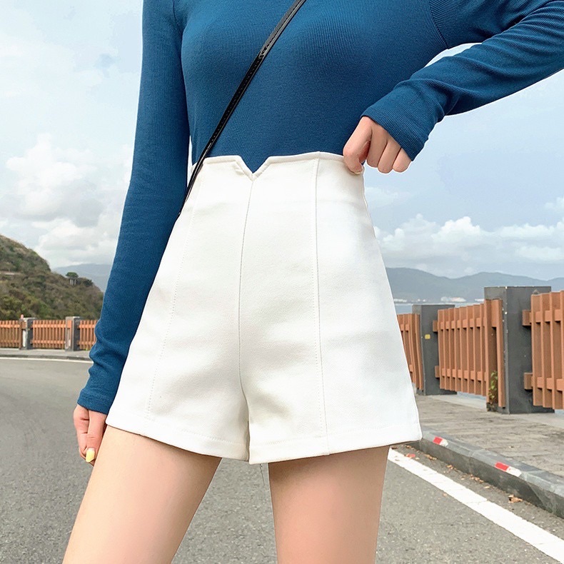 🌸【全新轉售】🌸 小V高腰短褲A字褲 合身顯瘦修身