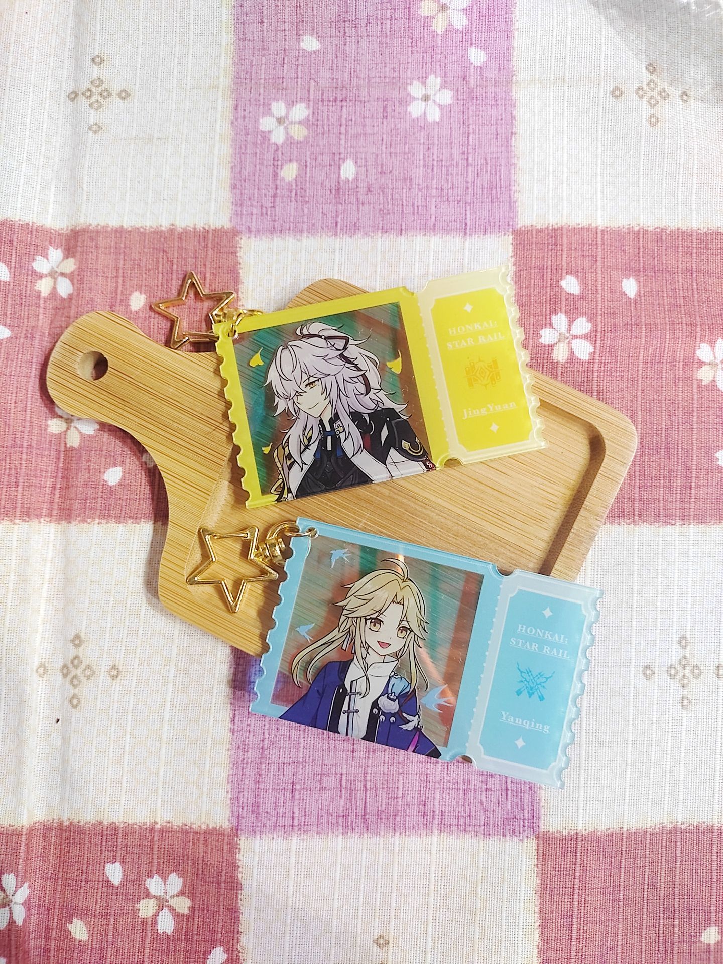 彩虹膜小票根吊飾