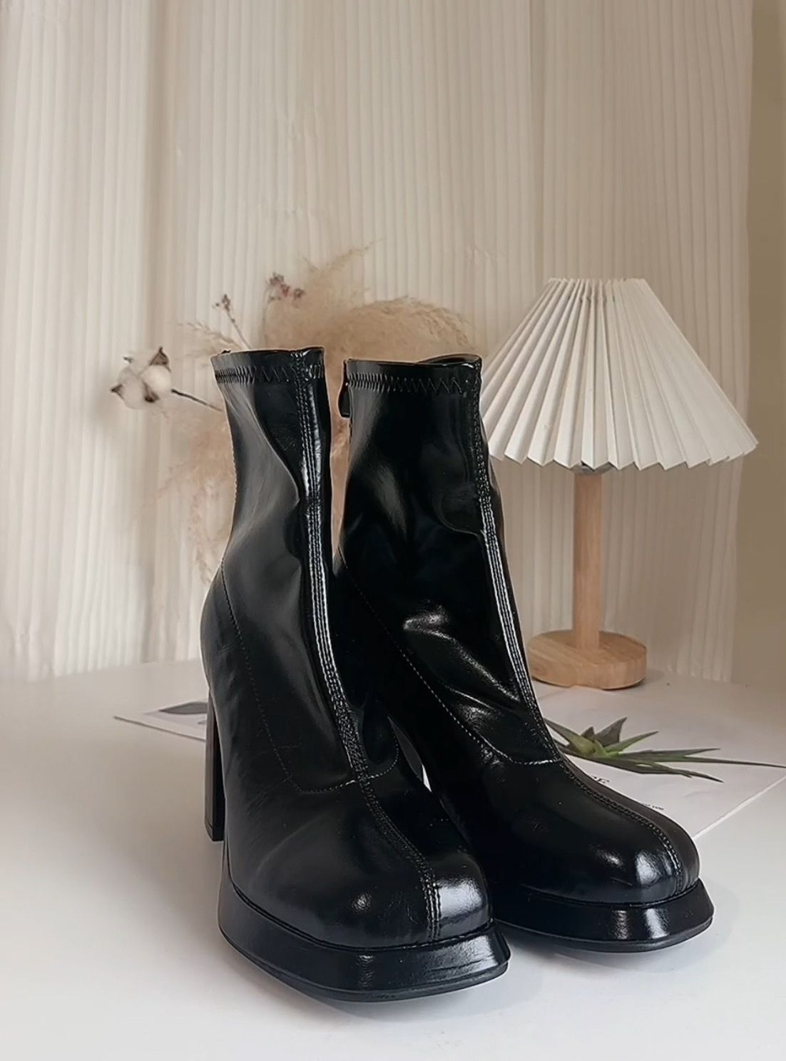 韓版超級火的跟高靴（黑）