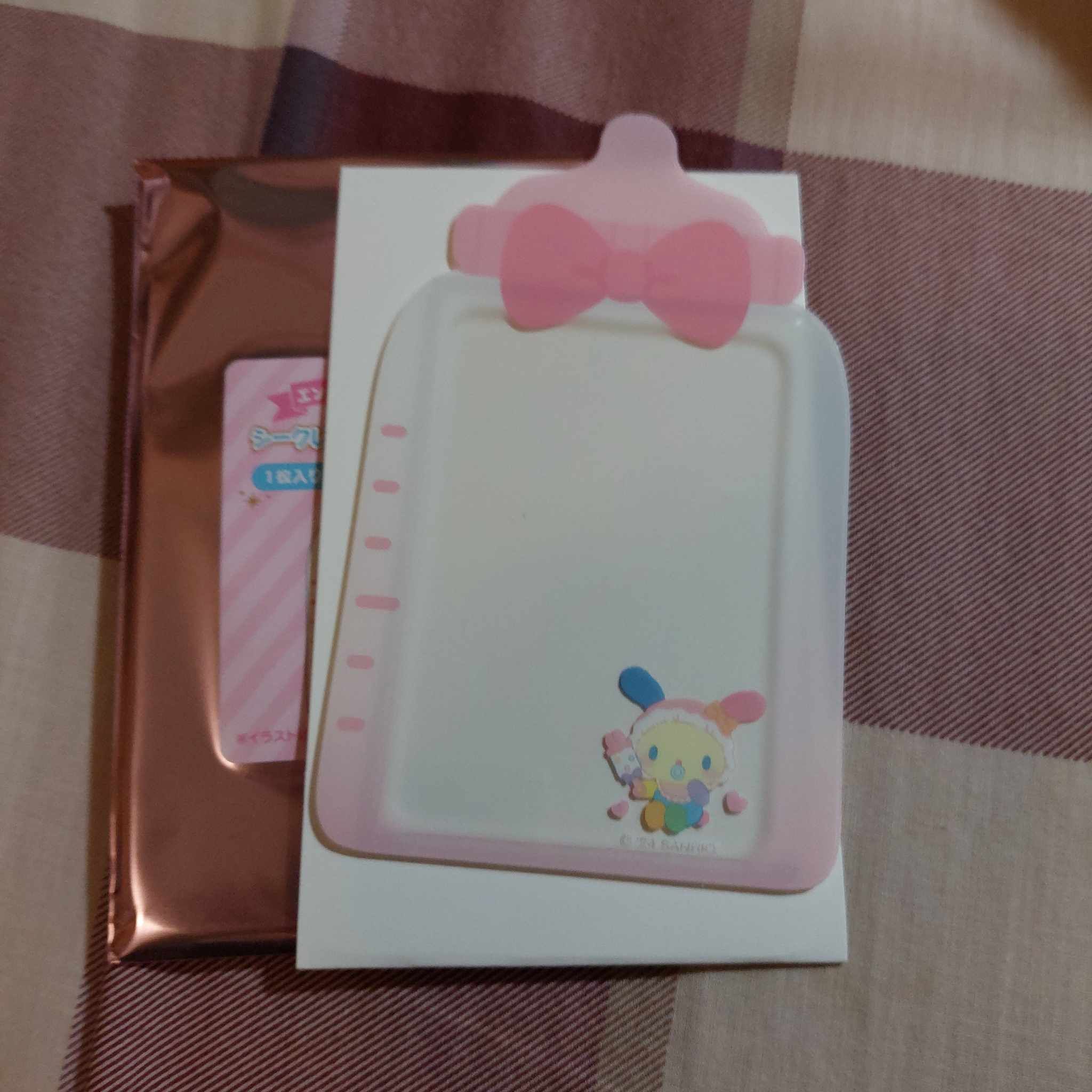 三麗鷗 Sanrio 奶瓶硬卡套 花小兔