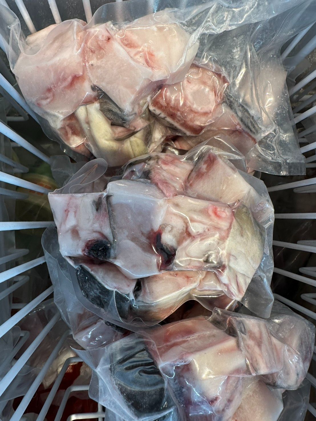 海鱺頭骨肉