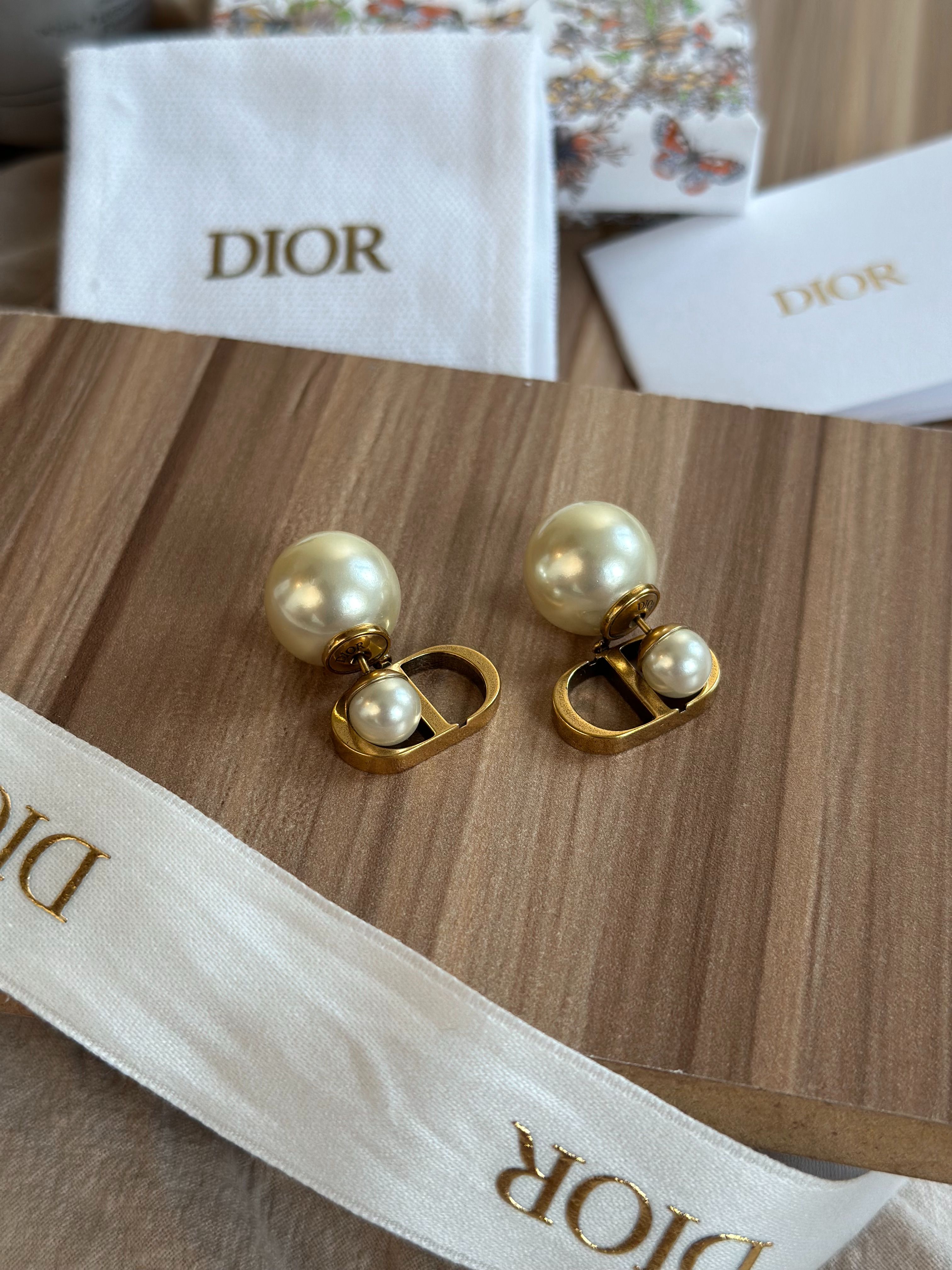 DIOR CD 珍珠耳環『全新巴黎購入含購證全配』