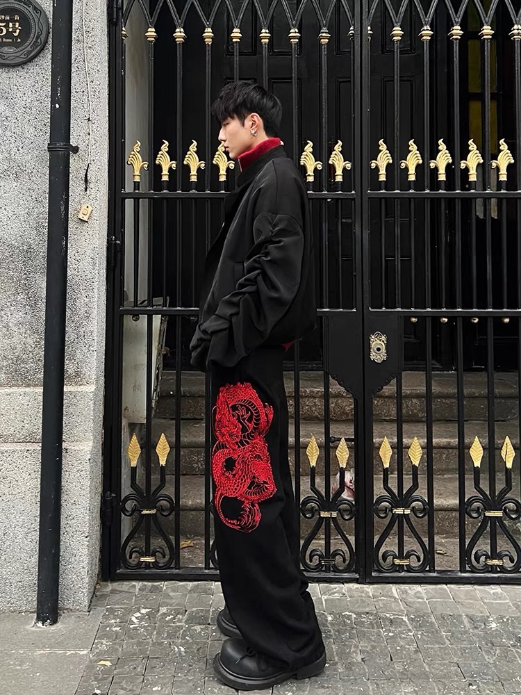 刺繡龍圖牛仔褲🐲