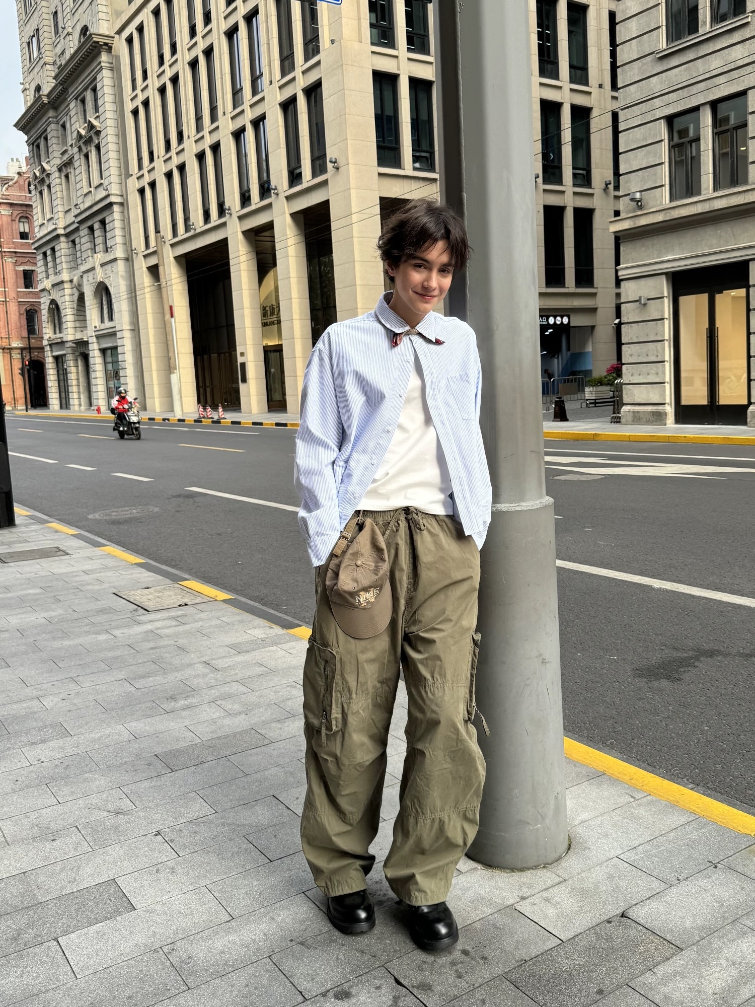 百搭短版條文襯衫👔