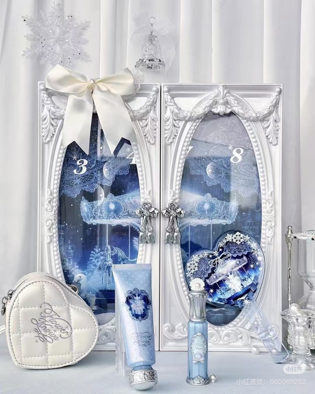 現貨✨聖誕周邊 手拿鏡、香雪梔子護手霜、愛心小包掛件