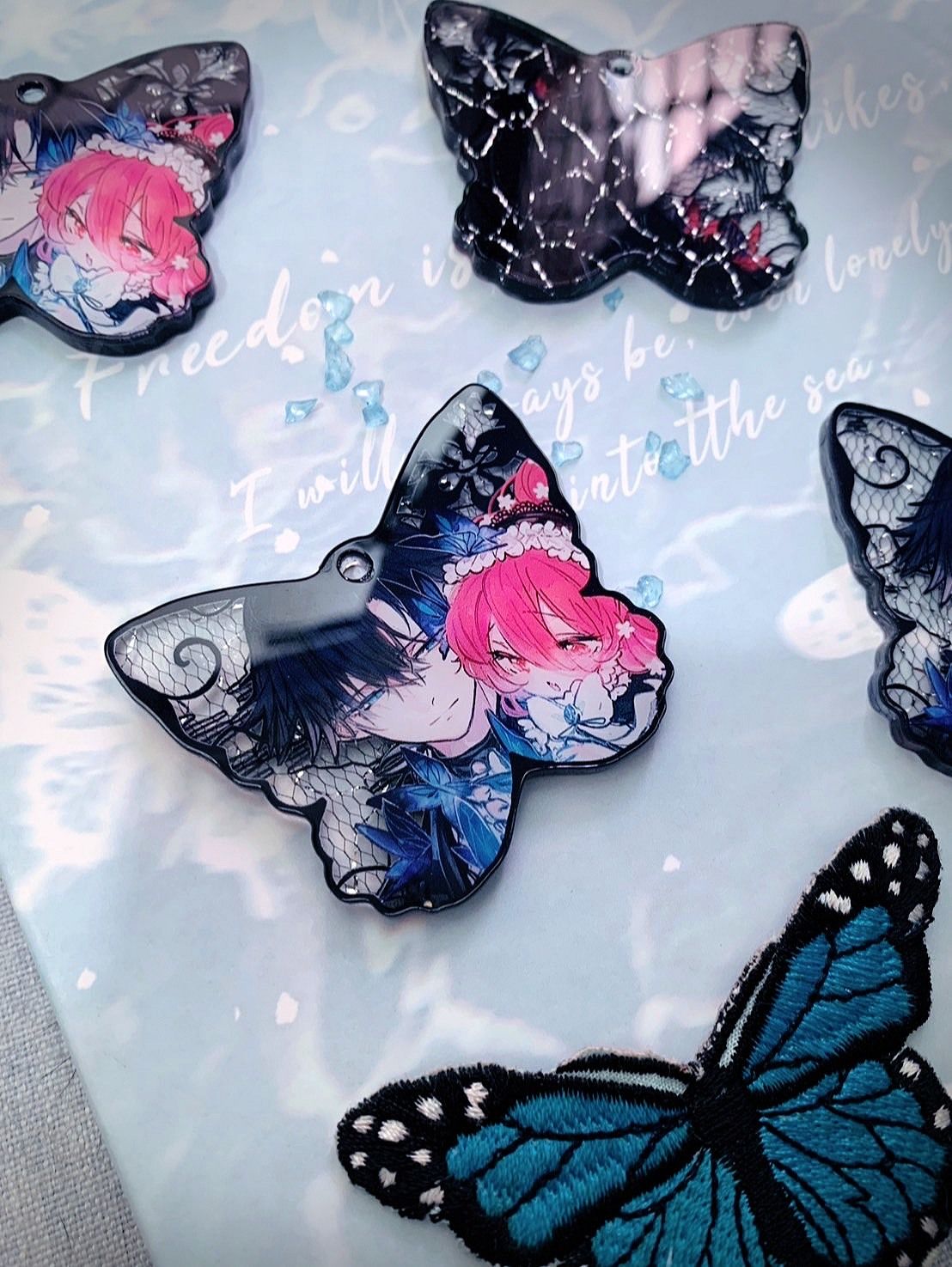 ＜原創_霄系列＞黑蕾絲銀蔥蝴蝶壓克力