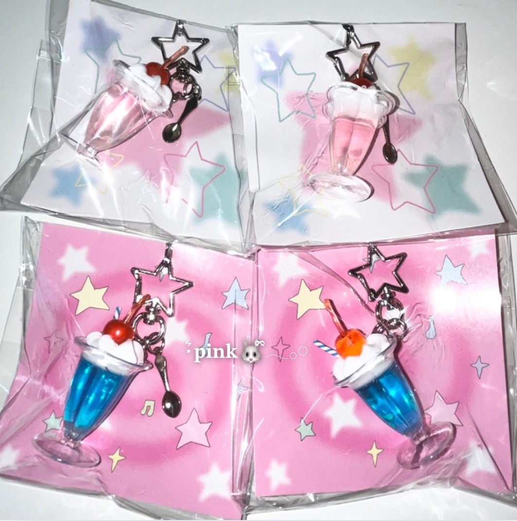 蘇打櫻桃冰淇淋鑰匙⋆⁺₊⋆☆.