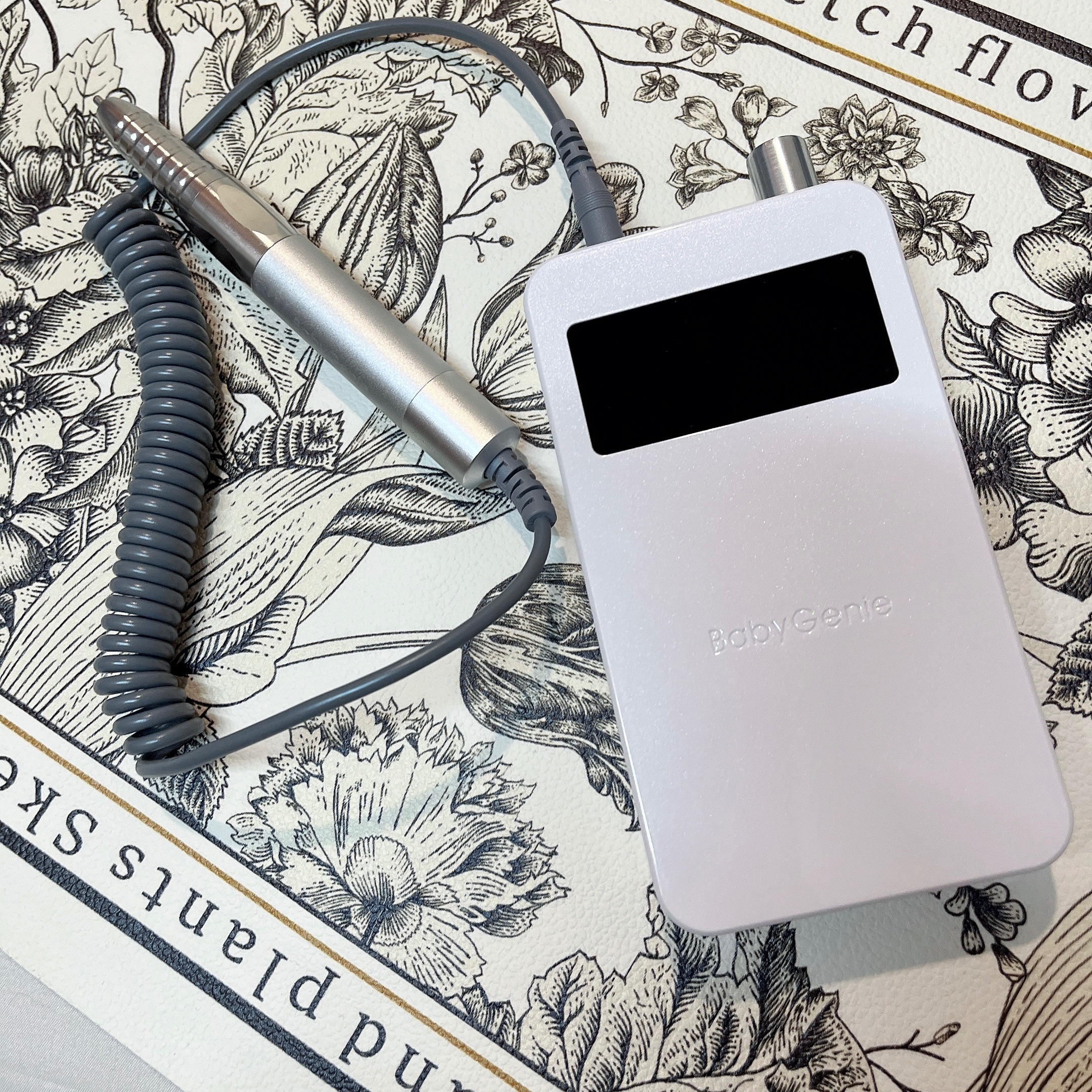 9成新 BabyGenie冰雪白無碳刷35000轉磨甲機