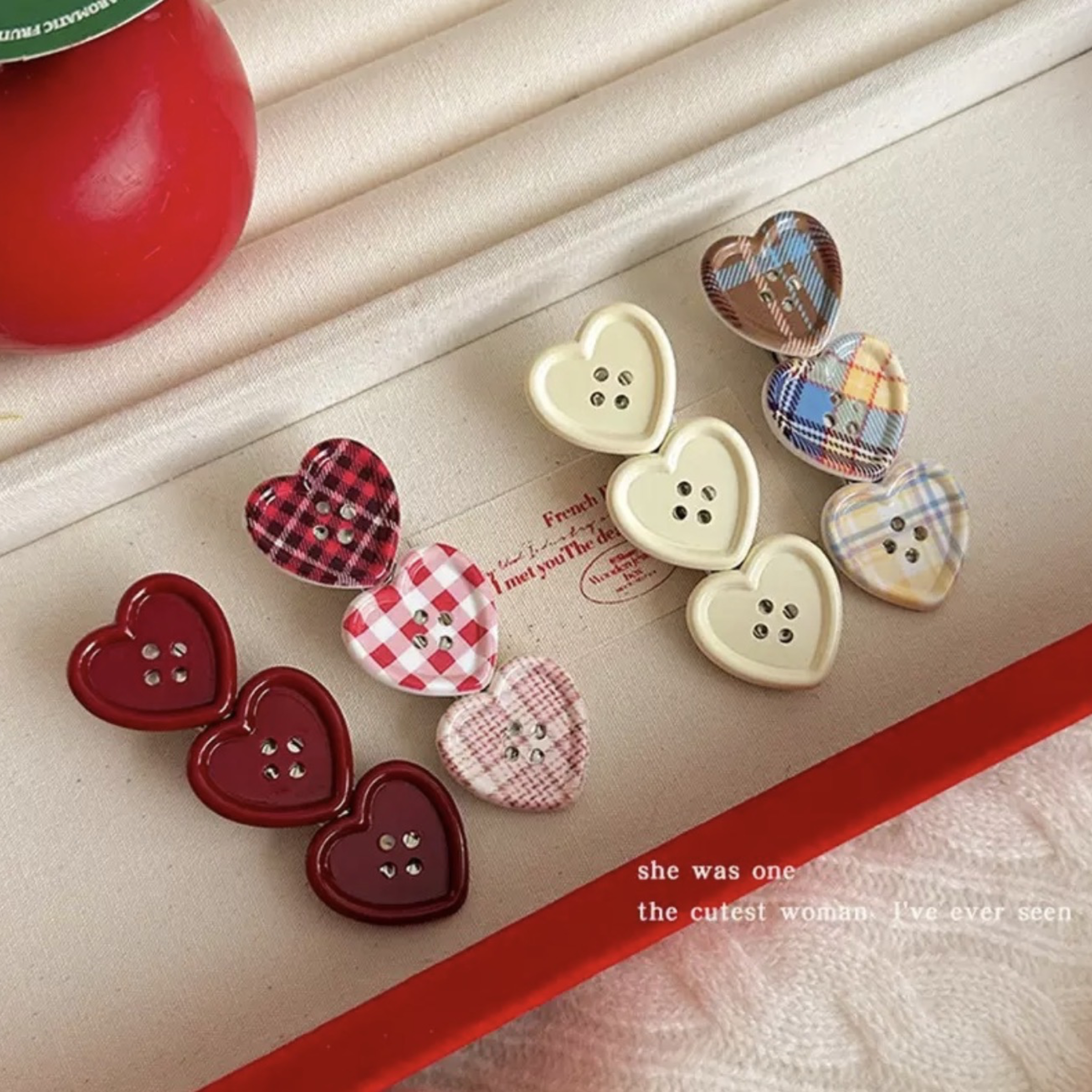 少女心爆棚款！韓版可愛愛心鈕扣鴨嘴夾（3色）