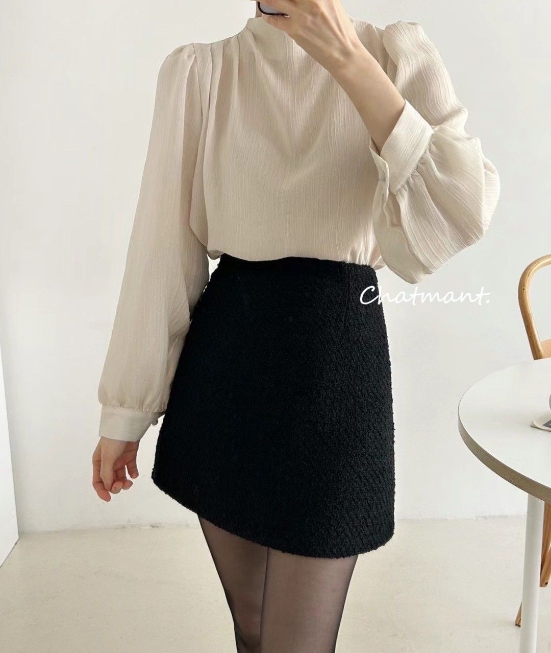 C1103微立領澎袖上衣