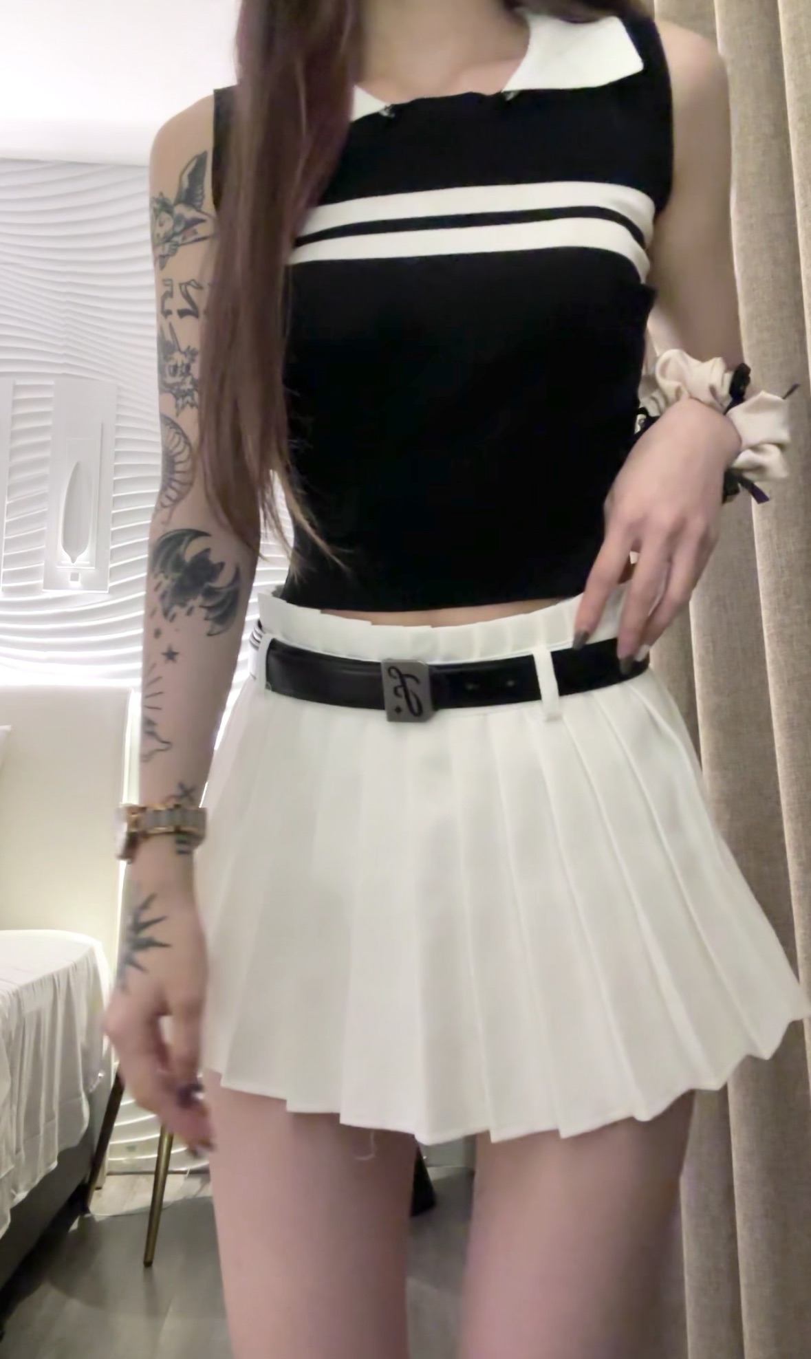 店面買$850！百褶裙（有安全褲）另附圖片第二張腰帶 首圖腰帶是我自己另外搭的～