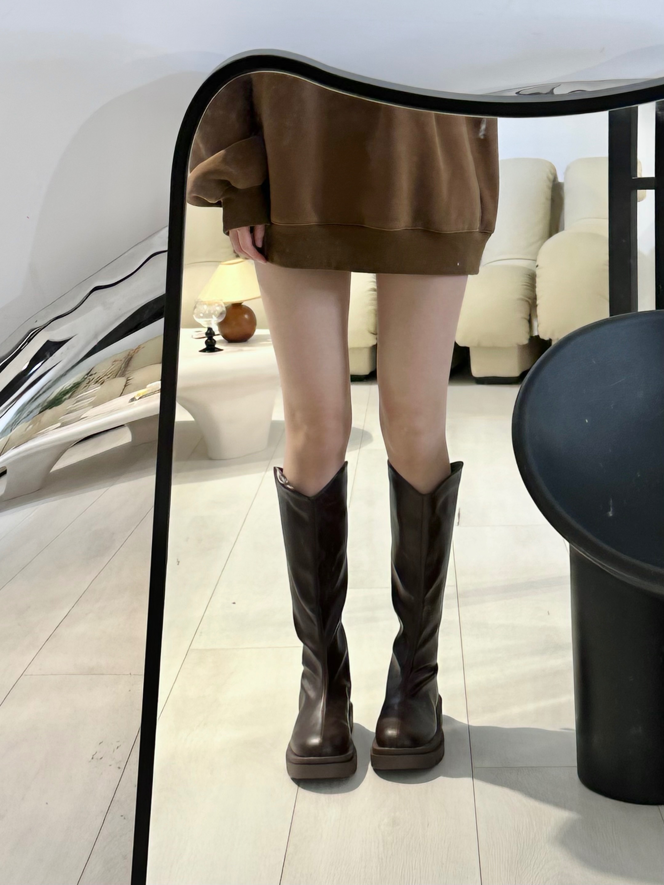 芊芊實拍 V口長靴 僅試穿拍照 38碼