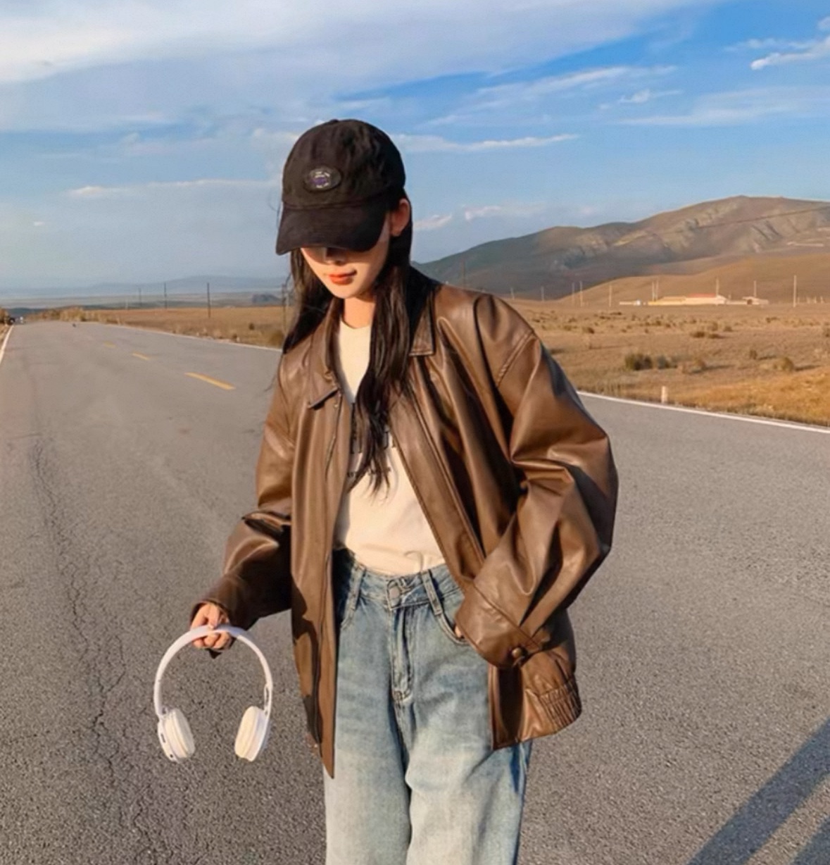 全新薄款皮外套