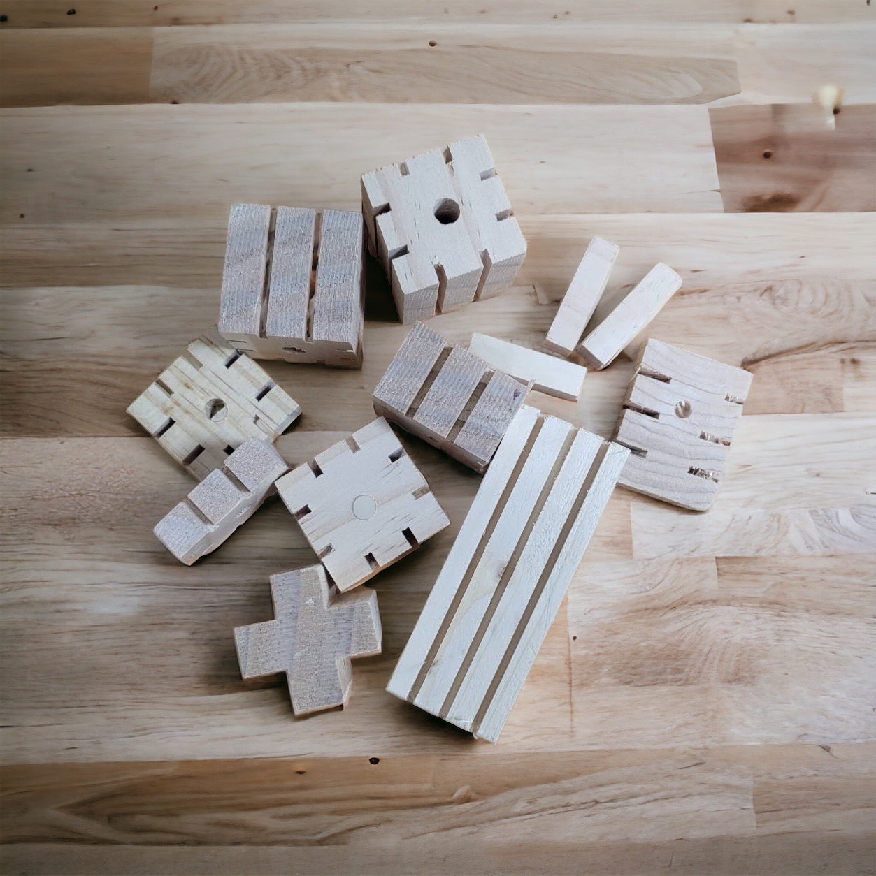 綜合杉木積木包鸚鵡啃咬