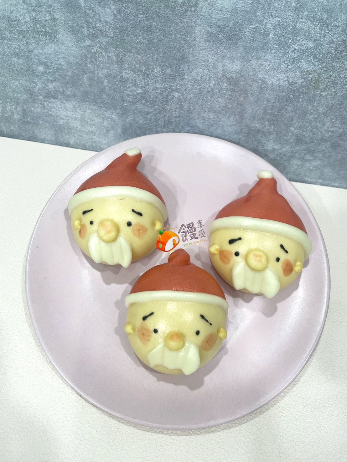 「耶誕老公公」鮮奶饅頭 ，一組6入