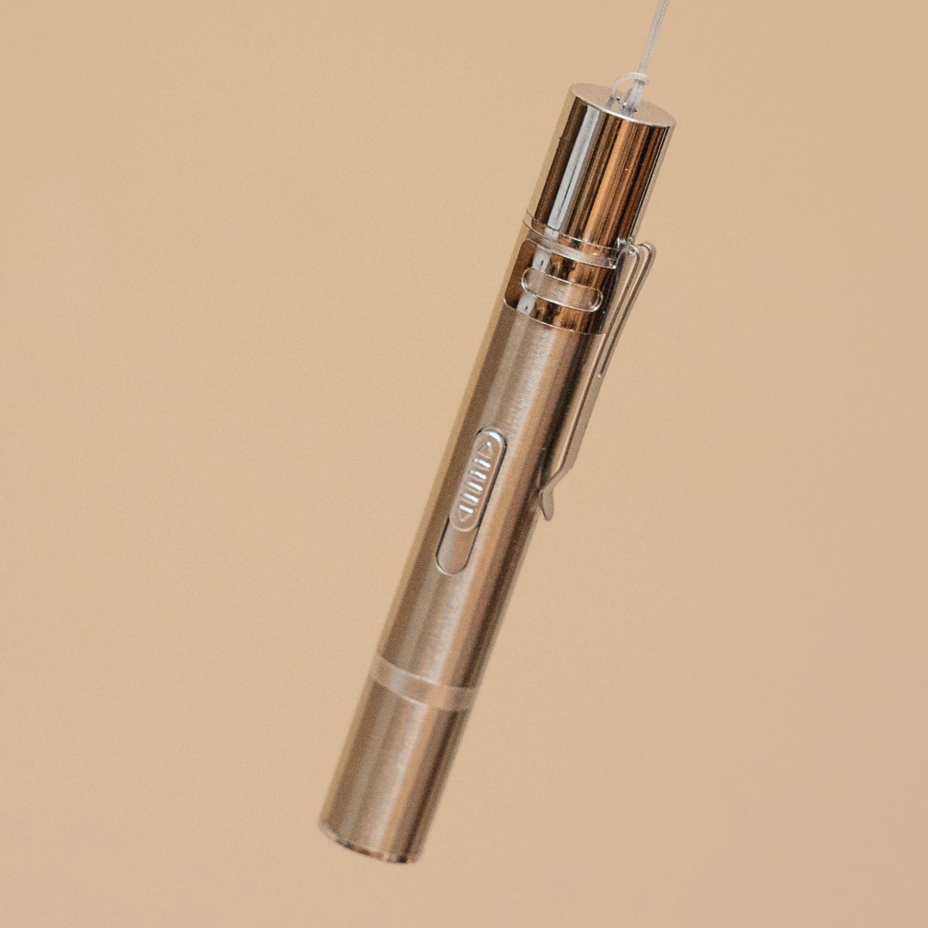 𝑱𝒐’𝒔 | 貓貓最愛USB充電多變化逗貓雷射筆含驗鈔燈!!