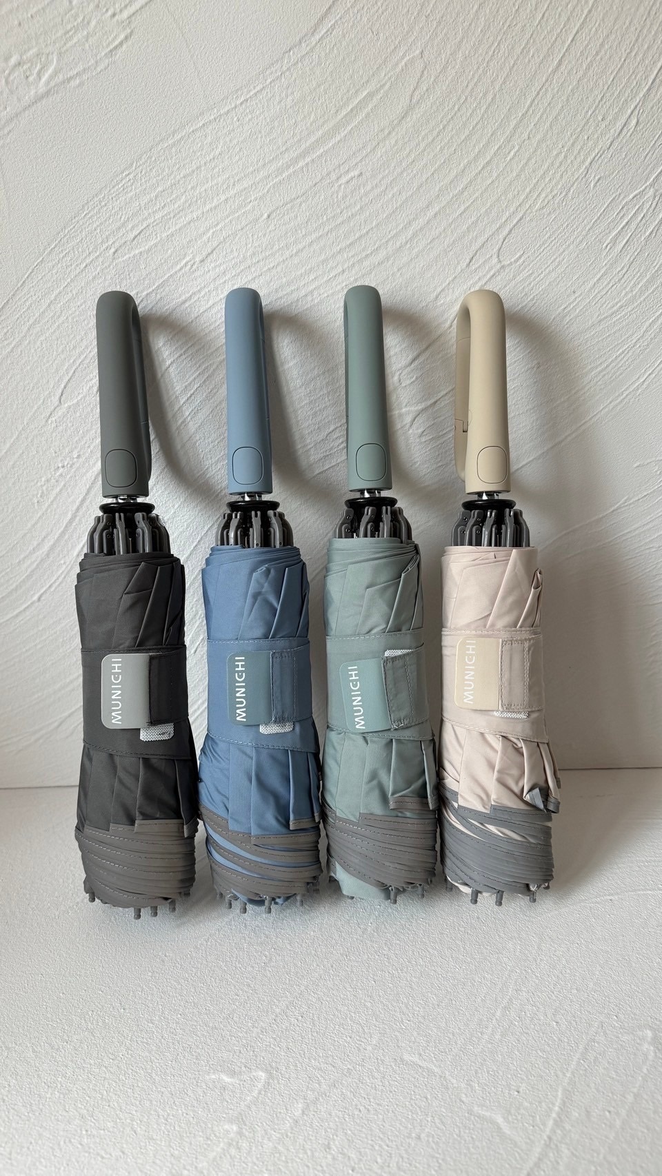 開車族摺摺傘（反光條設計/撐傘更安全）下單後7-10個工作天陸續寄出