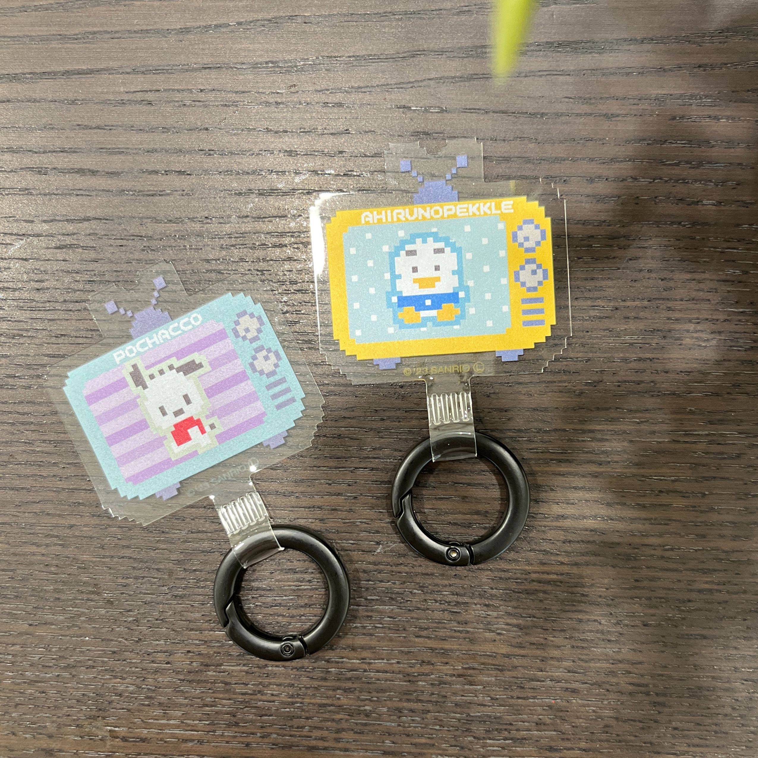 現貨 日本三麗鷗 MultiRing+ 懷舊童年數位電視手機掛繩夾片 帕恰狗/貝克鴨