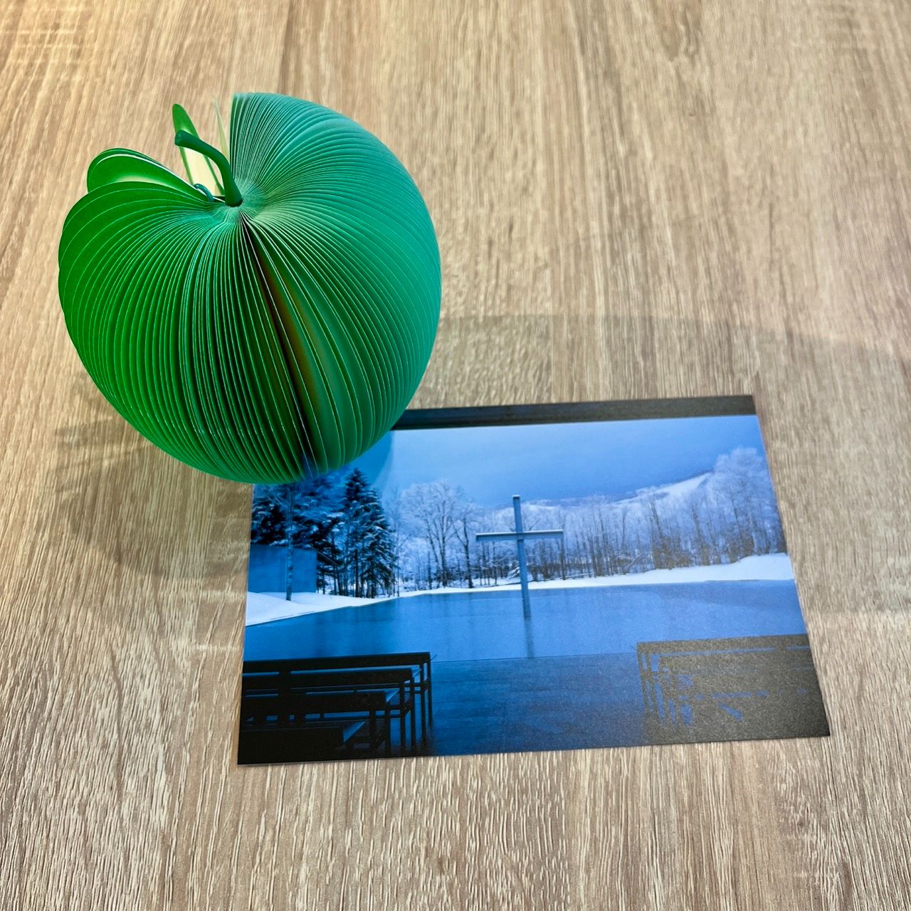 現貨 日本 安藤忠雄展「青春」展場限定 立體蘋果便條紙+明信片