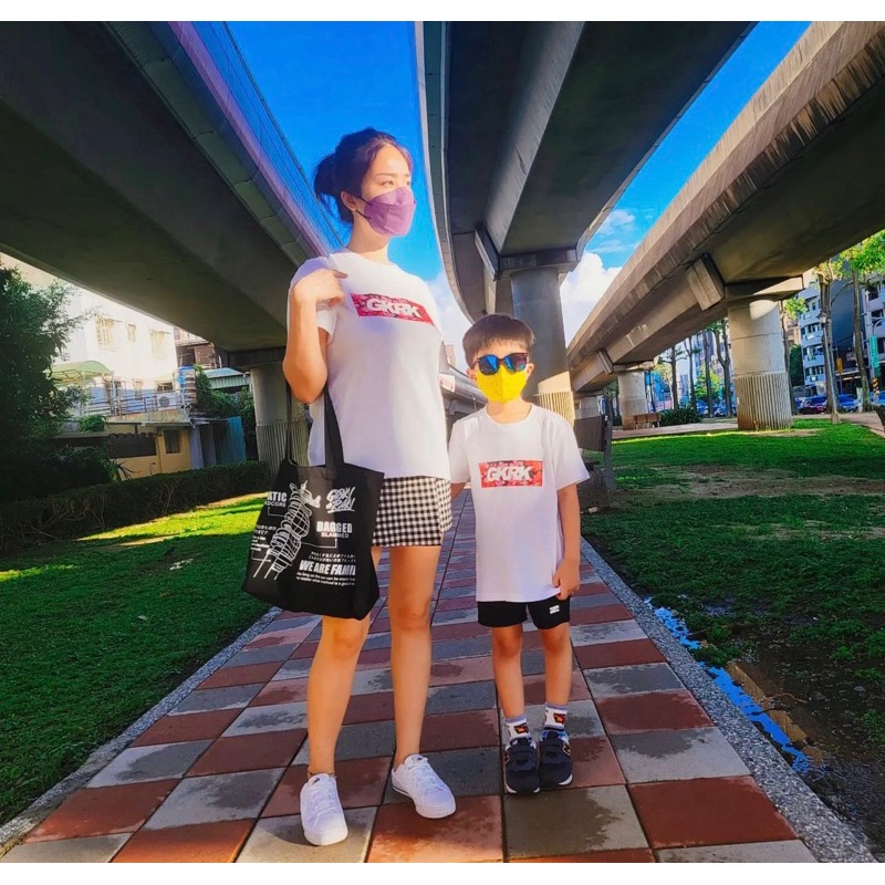 極楽設計櫻花短T