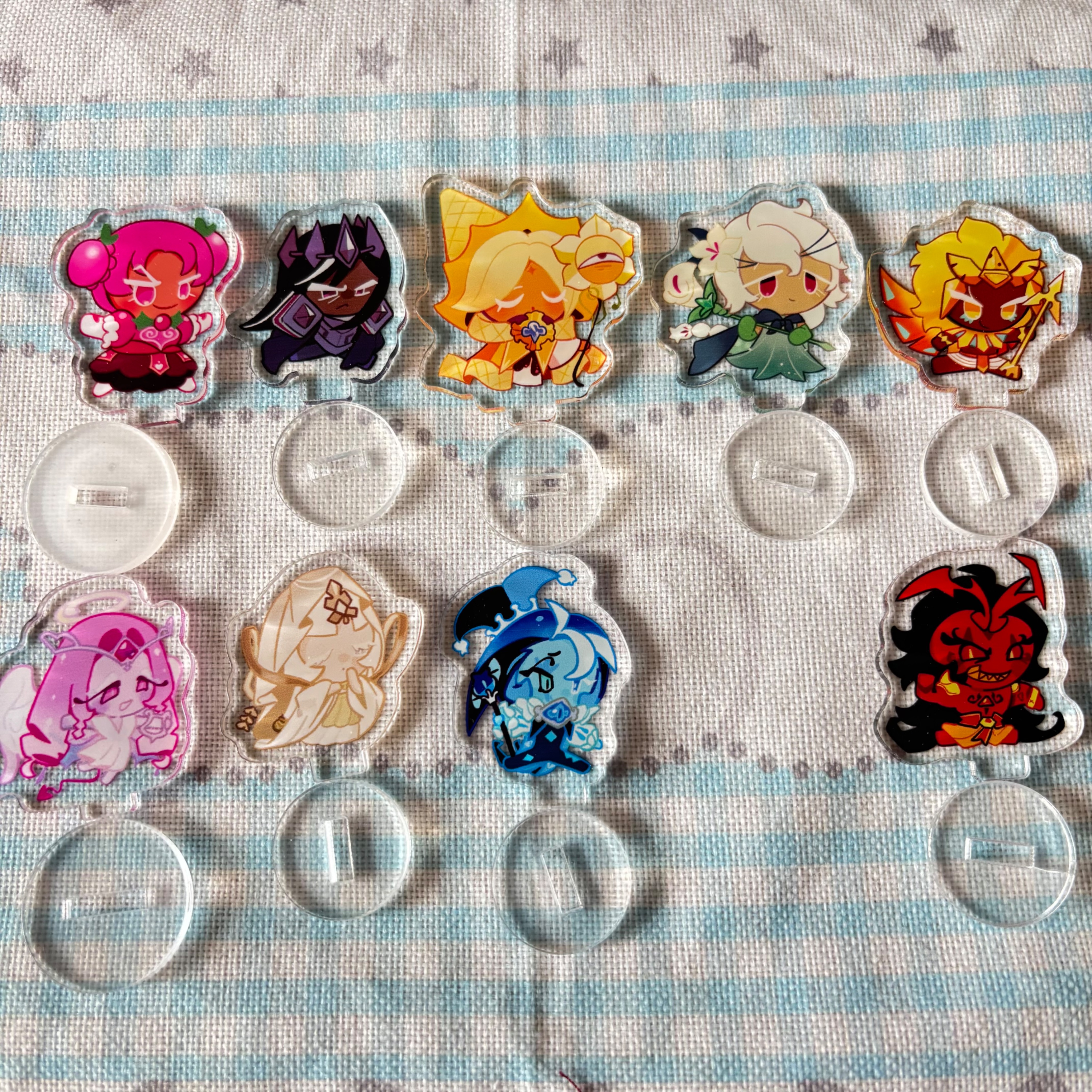 同人商品—野獸上古小立牌（部分立牌底座有裂）