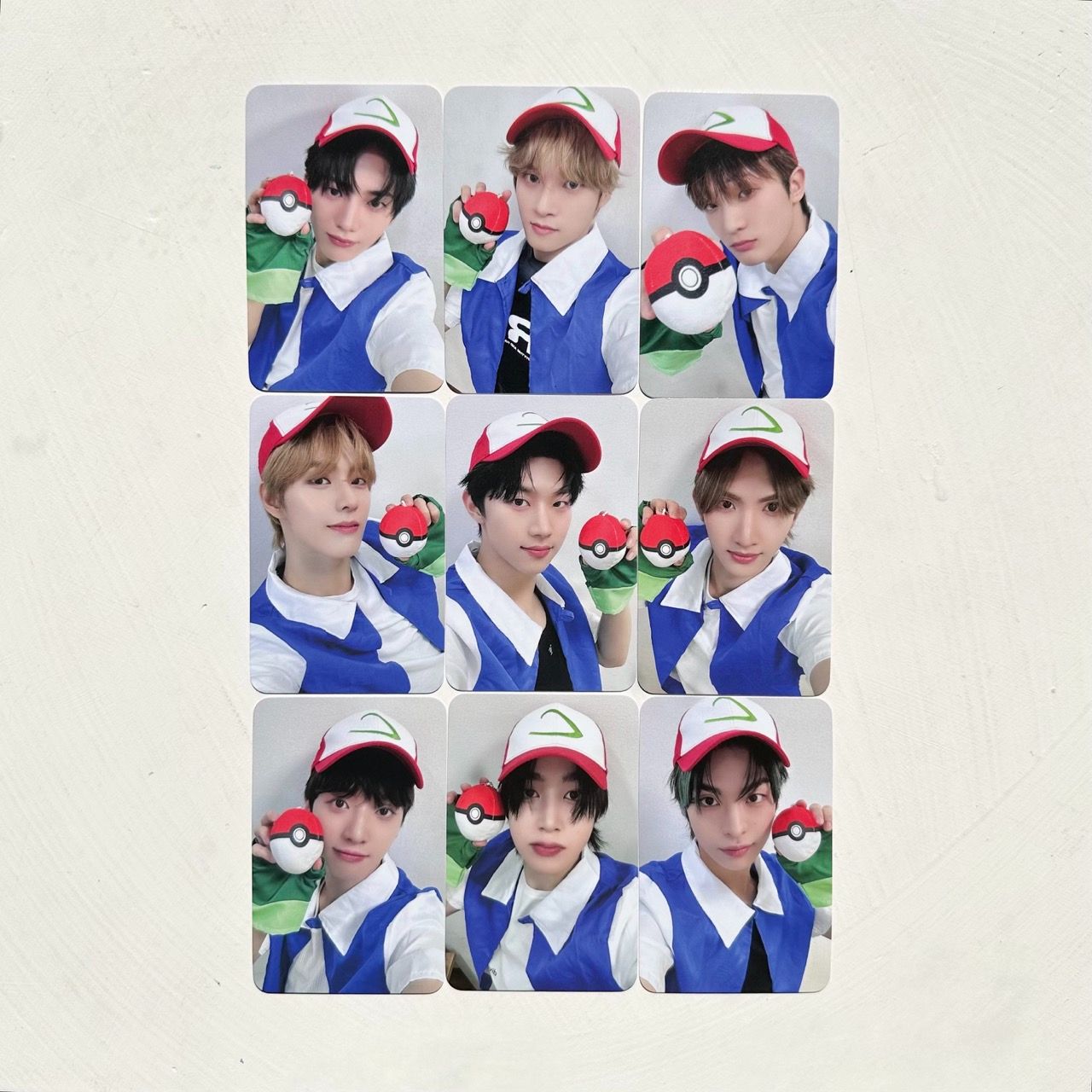 DMM線下-購買三張特典卡會隨機送一張團體照（如圖二）