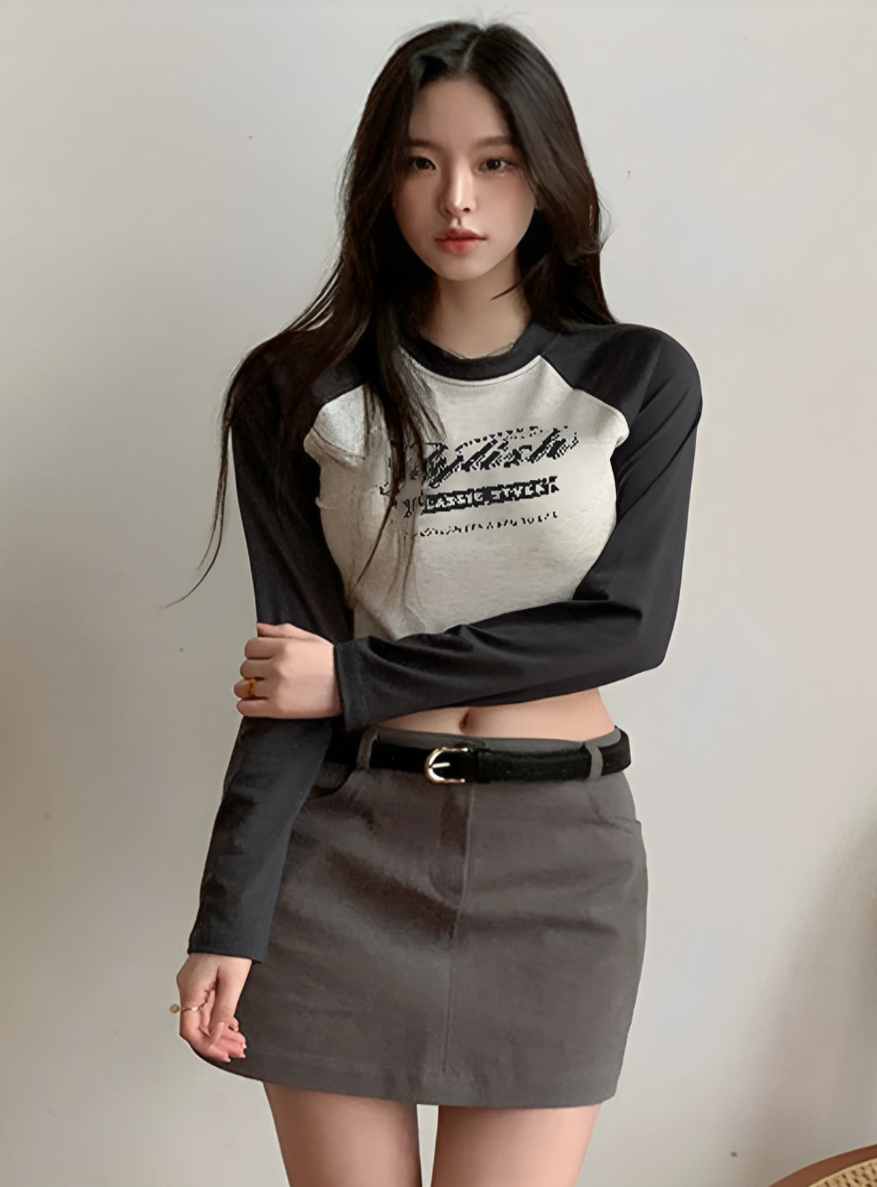運動風 Y2K 線條 短版 修身顯胸 運動長 袖短版