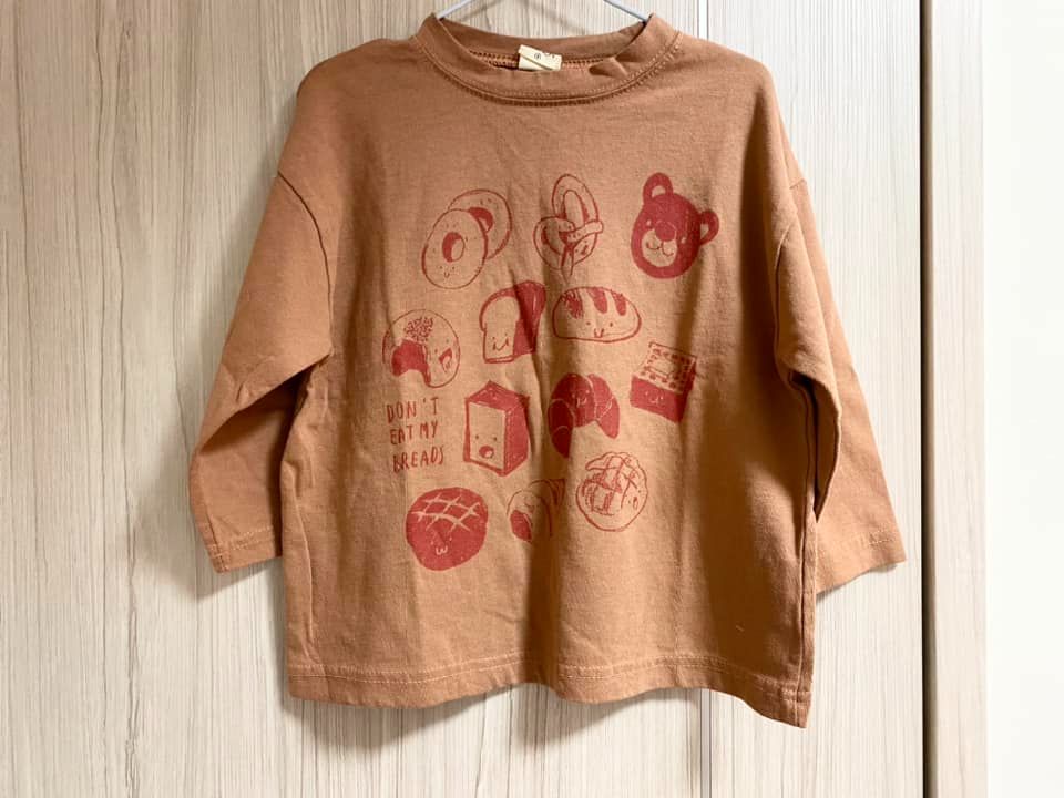 韓國 全新磚粉薄長袖 尺寸S版大 （建議90-100）