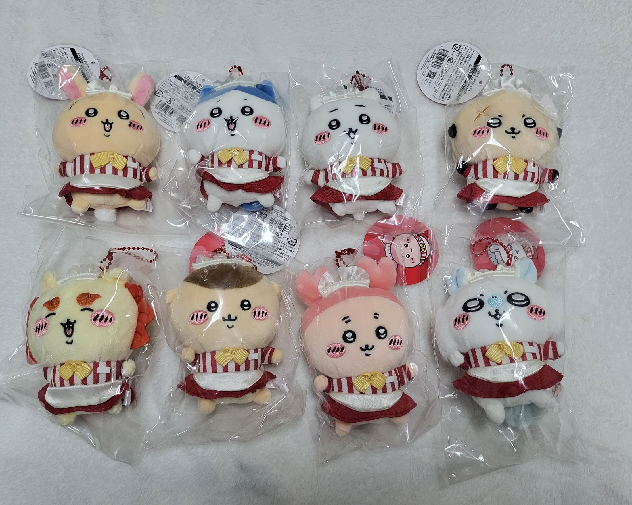 吉伊卡哇餐廳服務生吊飾娃娃