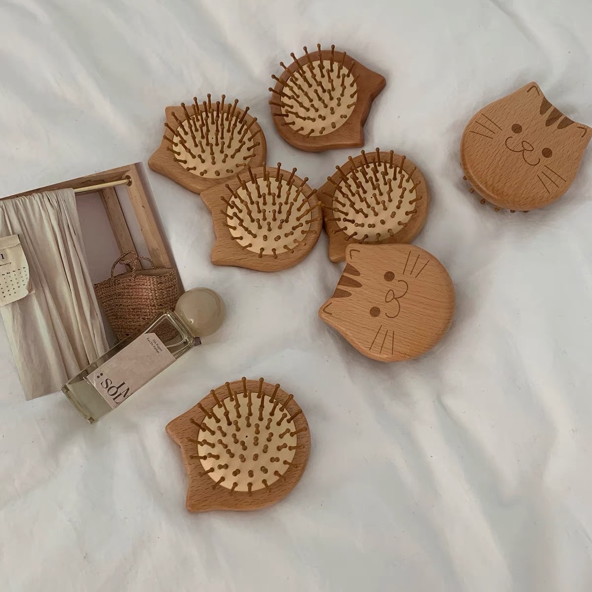 🌟［快速出貨］天然檀木純手工 隨身按摩梳 猫咪氣墊梳