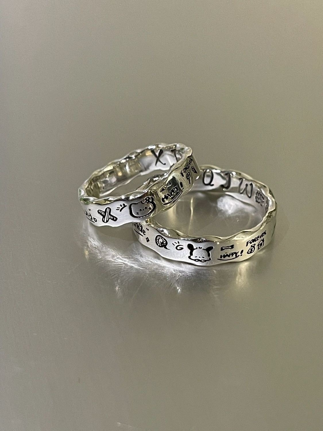 極簡塗鴉波浪邊戒指