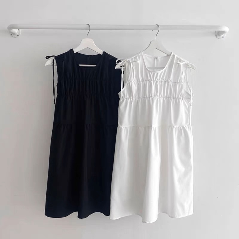 ￼Lazystore 未聞花名 無袖綁帶洋裝 2 colors