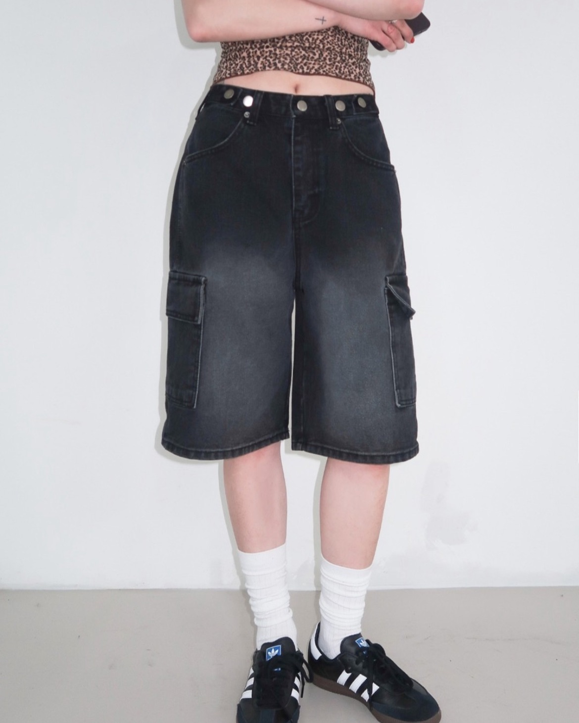 🇰🇷碳灰刷舊工裝五分褲 牛仔短褲