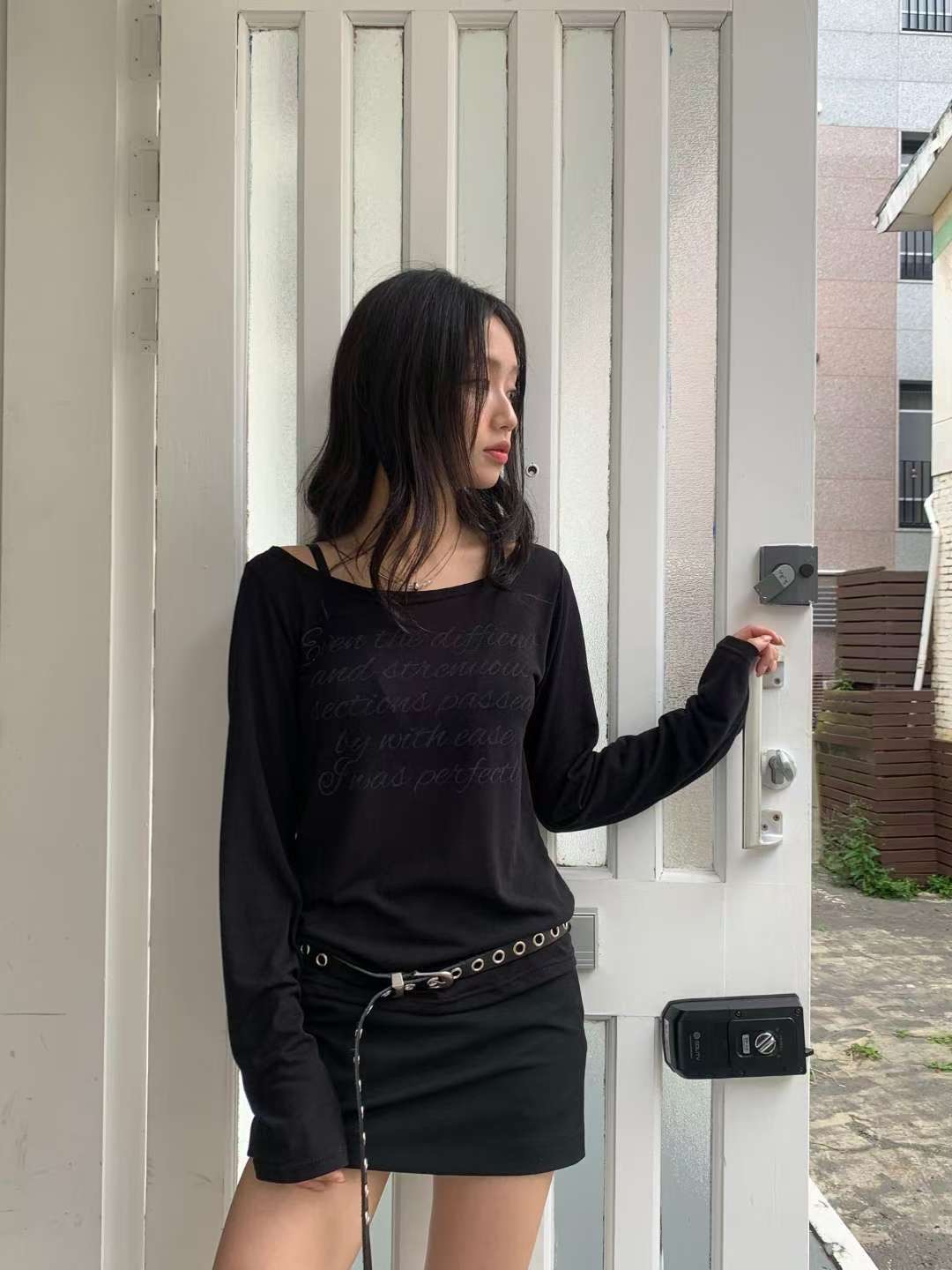 Lazystore 🇰🇷斜肩透膚長袖