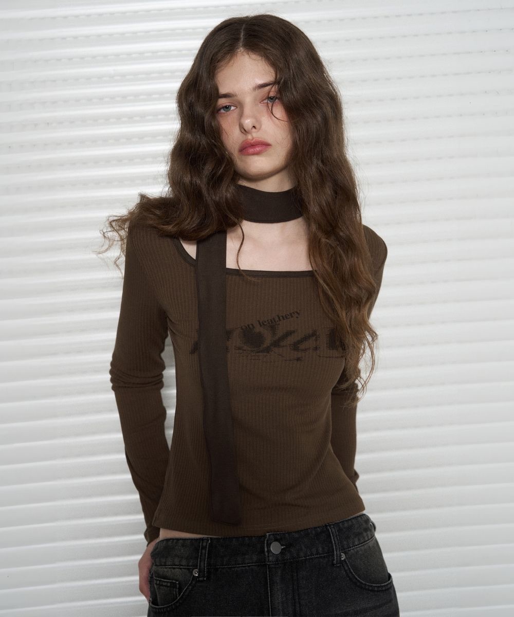 Leathery 스퀘어넥 타이 스카프 티셔츠