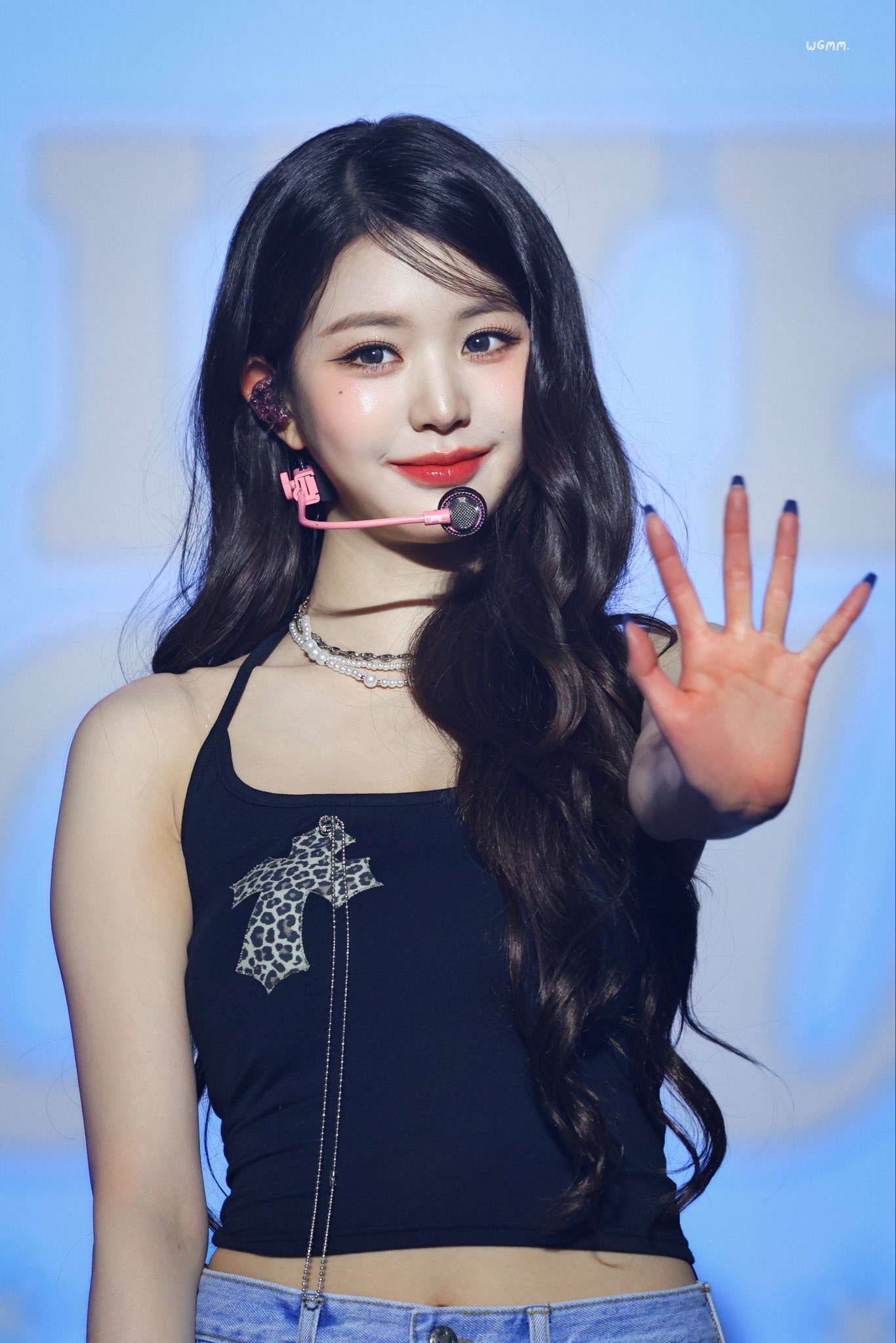 張員瑛同款 ILLIGO Black leopard cross necklace sleeveless